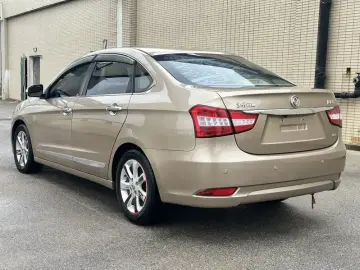 2012 Dongfeng Dongfeng Fengshen A60 с пробегом 98 800 км