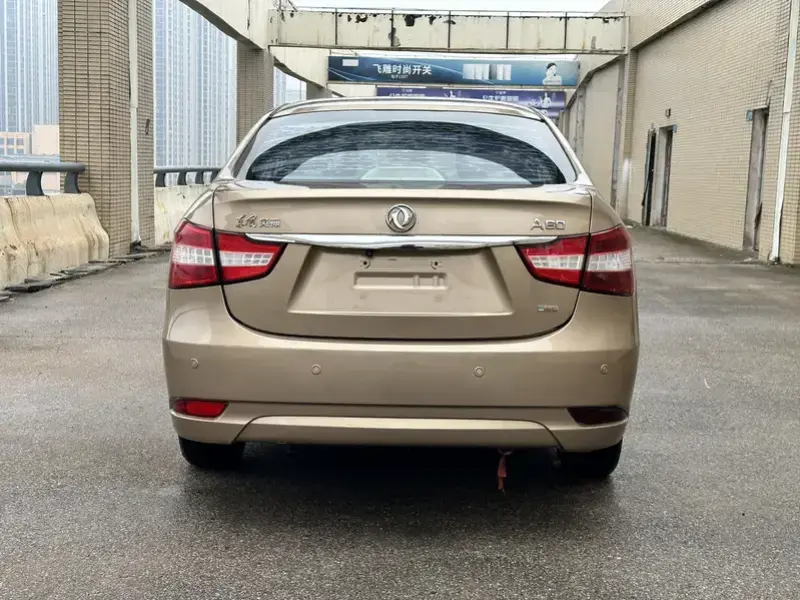 2012 Dongfeng Dongfeng Fengshen A60 с пробегом 98 800 км