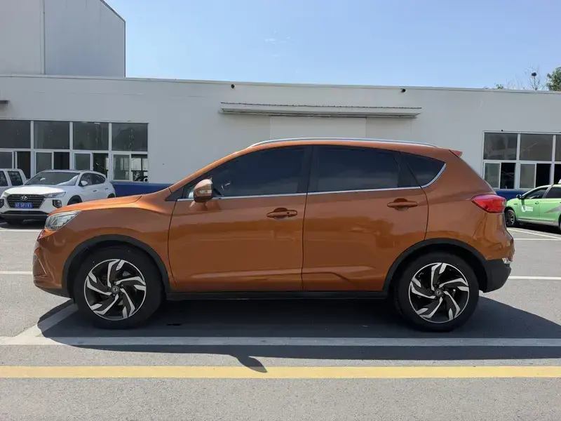 2017 Dongfeng Dongfeng Fengshen AX5 с пробегом 76 000 км