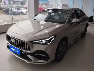 2026 Geely Galaxy Stellar 6 с пробегом 2 000 км