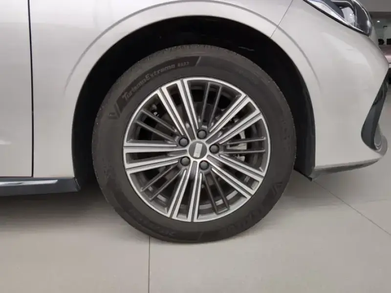 2026 Geely Galaxy Stellar 6 с пробегом 2 000 км