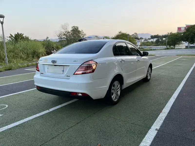 2015 Geely Classic Emgrand с пробегом 147 000 км