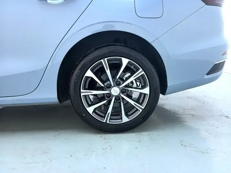 2025 Geely Classic Emgrand с пробегом 6 000 км