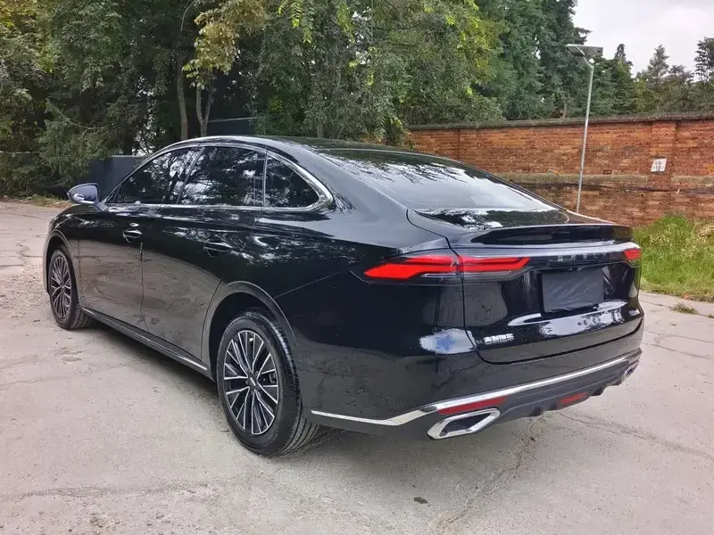2026 Geely Classic Emgrand с пробегом 10 000 км