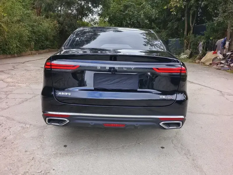 2026 Geely Classic Emgrand с пробегом 10 000 км