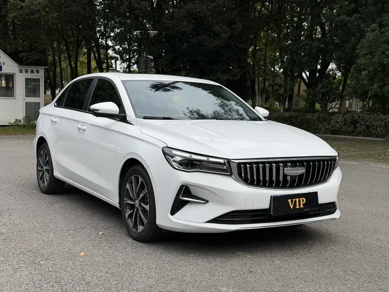 2025 Geely Classic Emgrand с пробегом 17 700 км