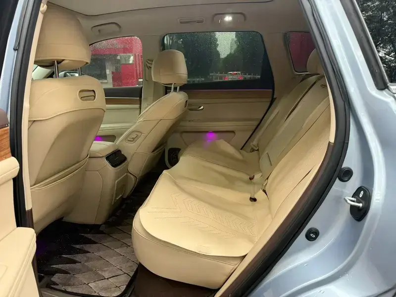 2024 Aito AITO M7 с пробегом 60 000 км
