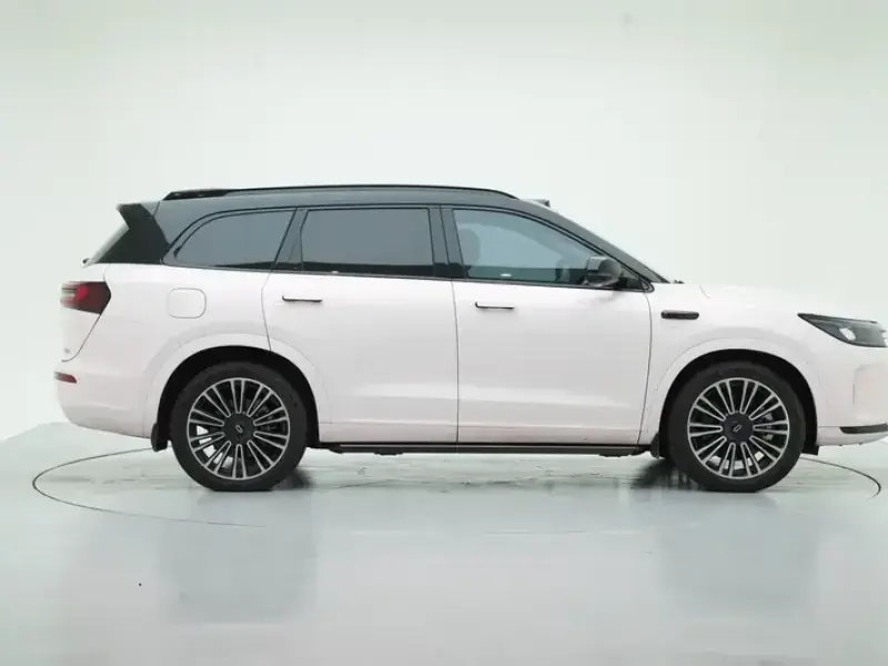 2024 Aito AITO M7 с пробегом 40 600 км