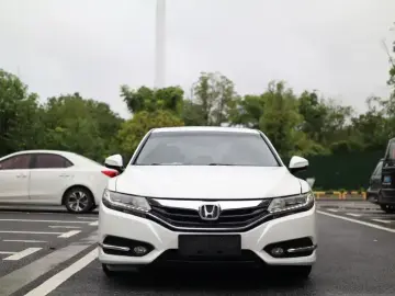 2015 Honda Spirior с пробегом 156 000 км