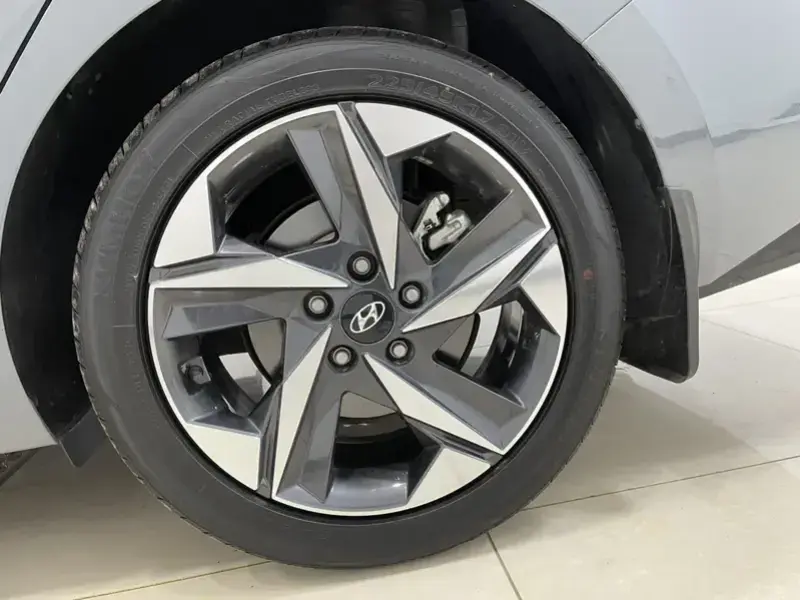 2022 Hyundai Elantra Plug-in Hybrid с пробегом 36 000 км