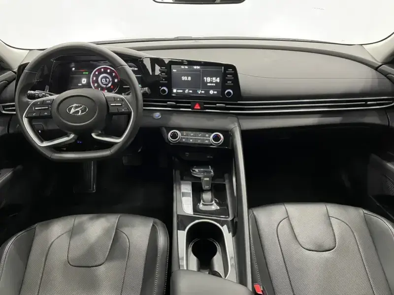2022 Hyundai Elantra Plug-in Hybrid с пробегом 36 000 км