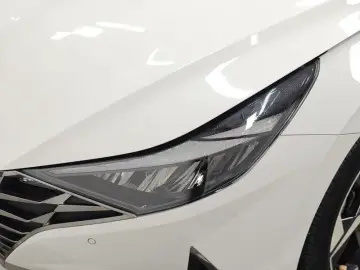 2022 Hyundai Elantra Plug-in Hybrid с пробегом 37 000 км