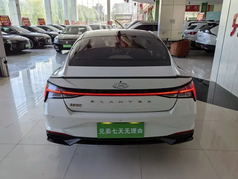 2021 Hyundai Elantra Plug-in Hybrid с пробегом 53 900 км
