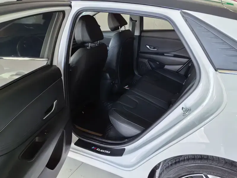 2021 Hyundai Elantra Plug-in Hybrid с пробегом 53 900 км