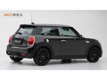 2019 Mini MINI с пробегом 39 800 км