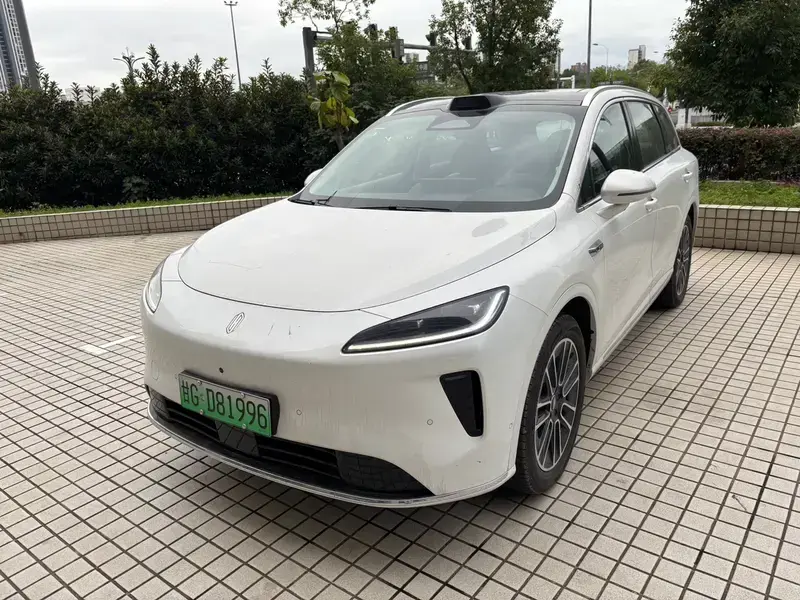 2025 Stelato SUV с пробегом 5 100 км