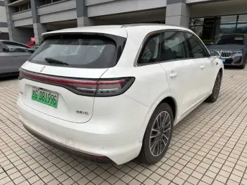 2025 Stelato SUV с пробегом 5 100 км