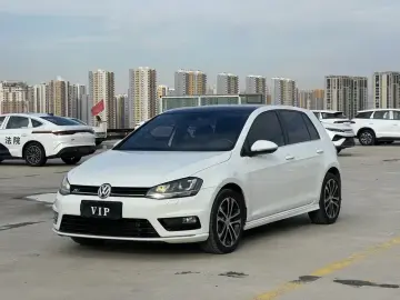 Volkswagen Golf Electric