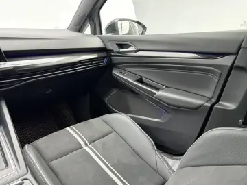 2021 Volkswagen Golf Electric с пробегом 56 000 км