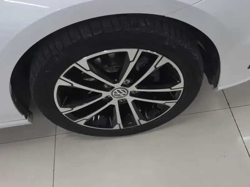 2016 Volkswagen Golf Electric с пробегом 107 000 км
