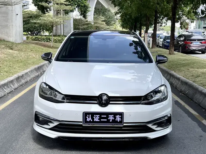 2019 Volkswagen Golf Electric с пробегом 93 000 км