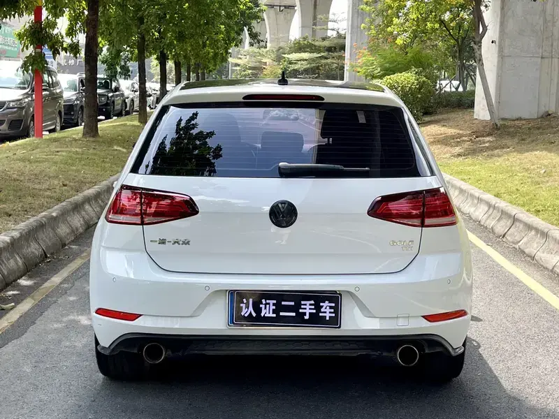 2019 Volkswagen Golf Electric с пробегом 93 000 км
