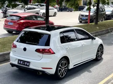 2019 Volkswagen Golf Electric с пробегом 93 000 км