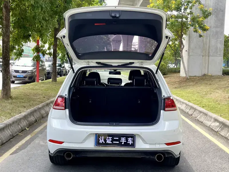 2019 Volkswagen Golf Electric с пробегом 93 000 км