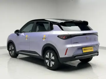 2025 Wuling Wuling Bingo S с пробегом 8 000 км