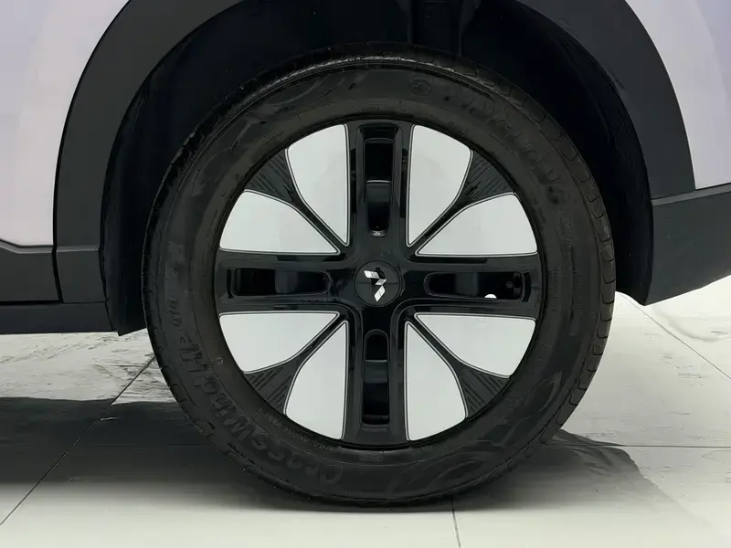 2025 Wuling Wuling Bingo S с пробегом 8 000 км