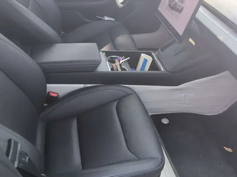 2023 Tesla Model 3 с пробегом 88 000 км