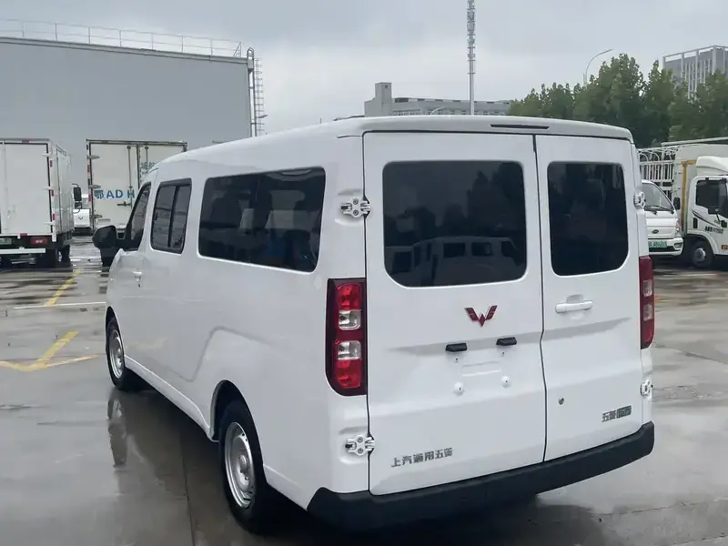 2024 Wuling Wuling Yangguang с пробегом 18 000 км