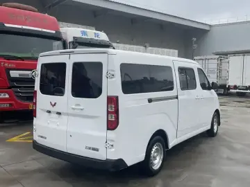 2024 Wuling Wuling Yangguang с пробегом 18 000 км