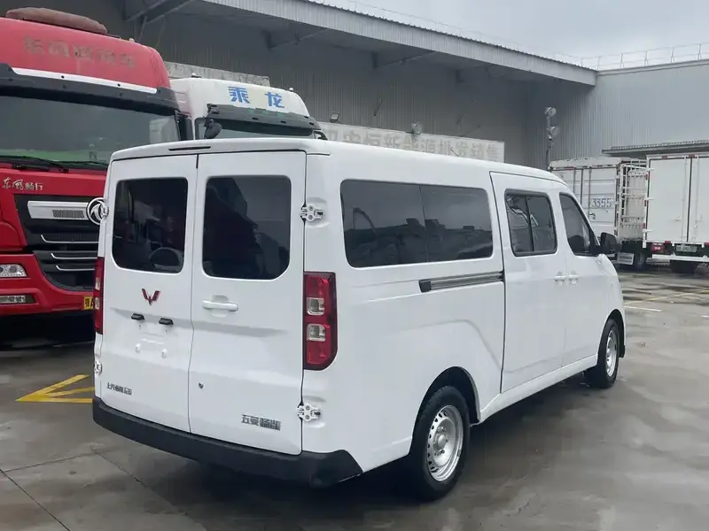 2024 Wuling Wuling Yangguang с пробегом 18 000 км