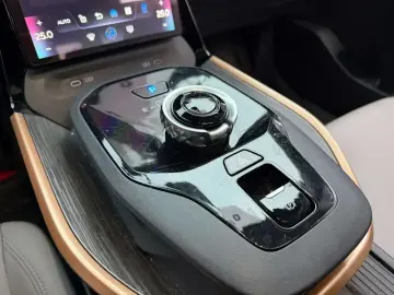 2024 Toyota bZ3 с пробегом 45 000 км