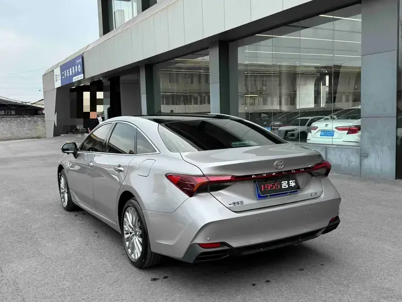2024 Toyota Avalon с пробегом 4 600 км