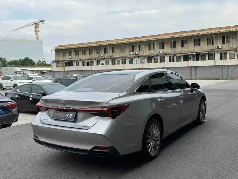 2024 Toyota Avalon с пробегом 4 600 км