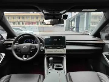 2024 Toyota Avalon с пробегом 4 600 км