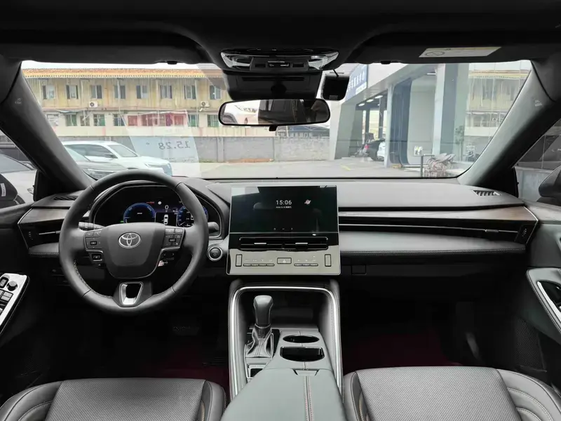 2024 Toyota Avalon с пробегом 4 600 км