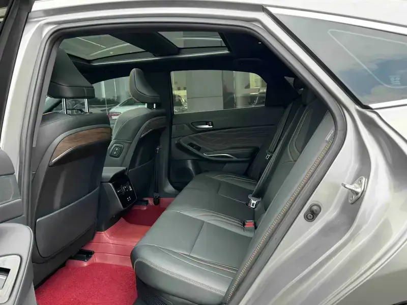 2024 Toyota Avalon с пробегом 4 600 км