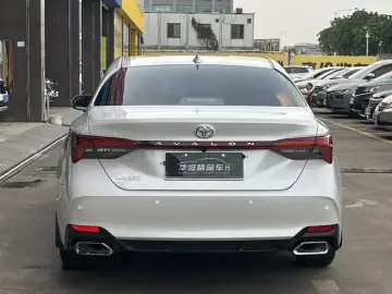 2022 Toyota Avalon с пробегом 69 000 км