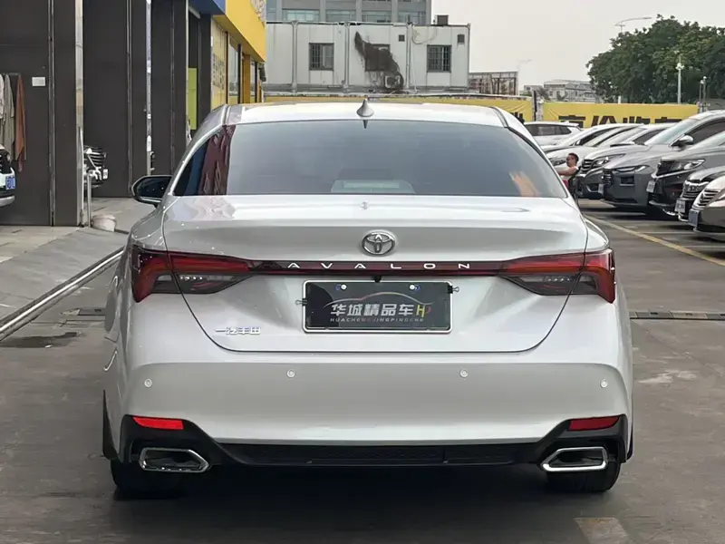 2022 Toyota Avalon с пробегом 69 000 км