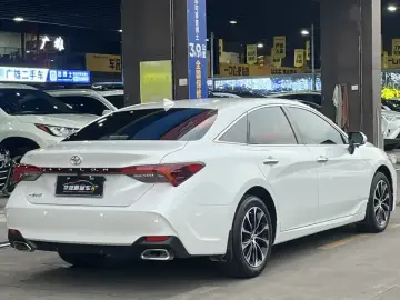 2022 Toyota Avalon с пробегом 69 000 км