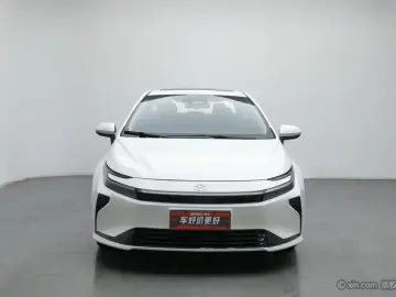 2026 Toyota Corolla с пробегом 8 300 км