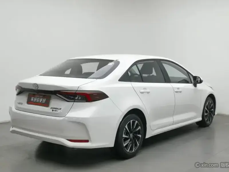 2026 Toyota Corolla с пробегом 8 300 км