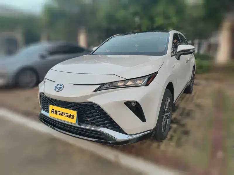 2023 Toyota Venza с пробегом 52 000 км