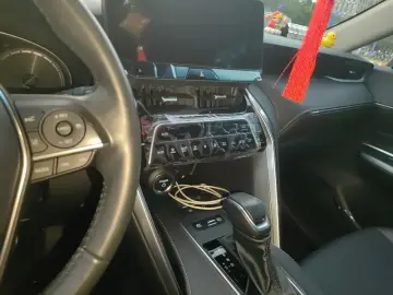 2023 Toyota Venza с пробегом 52 000 км
