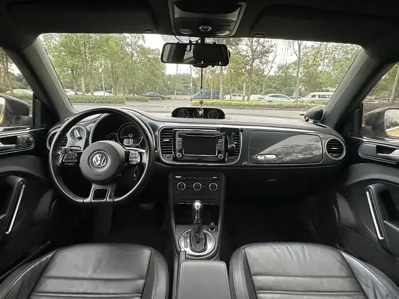 2013 Volkswagen Beetle с пробегом 81 000 км