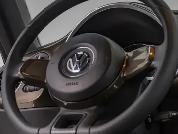2014 Volkswagen Beetle с пробегом 87 000 км