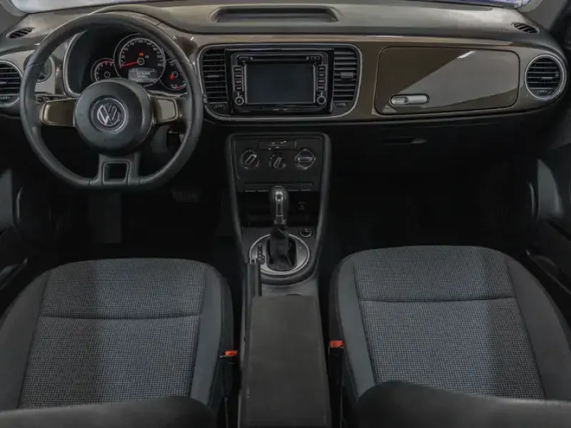 2014 Volkswagen Beetle с пробегом 87 000 км